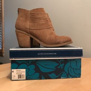 Seychelles Devoted Bootie